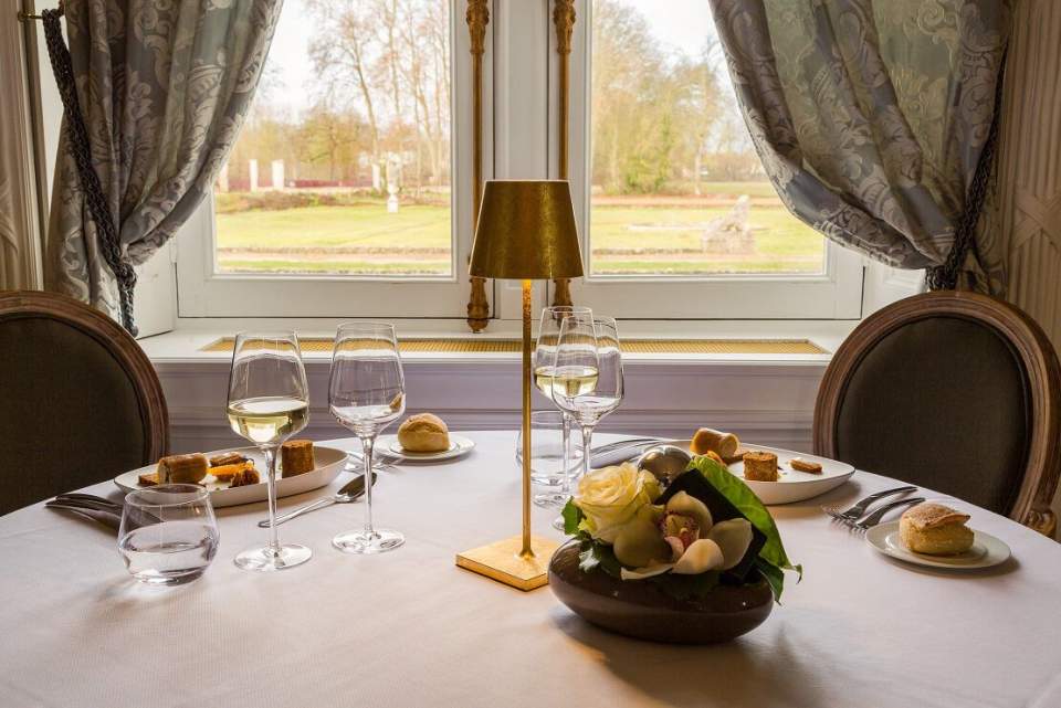 Restaurant Gastronomique Poitiers, Vienne · Chateau De Dissay